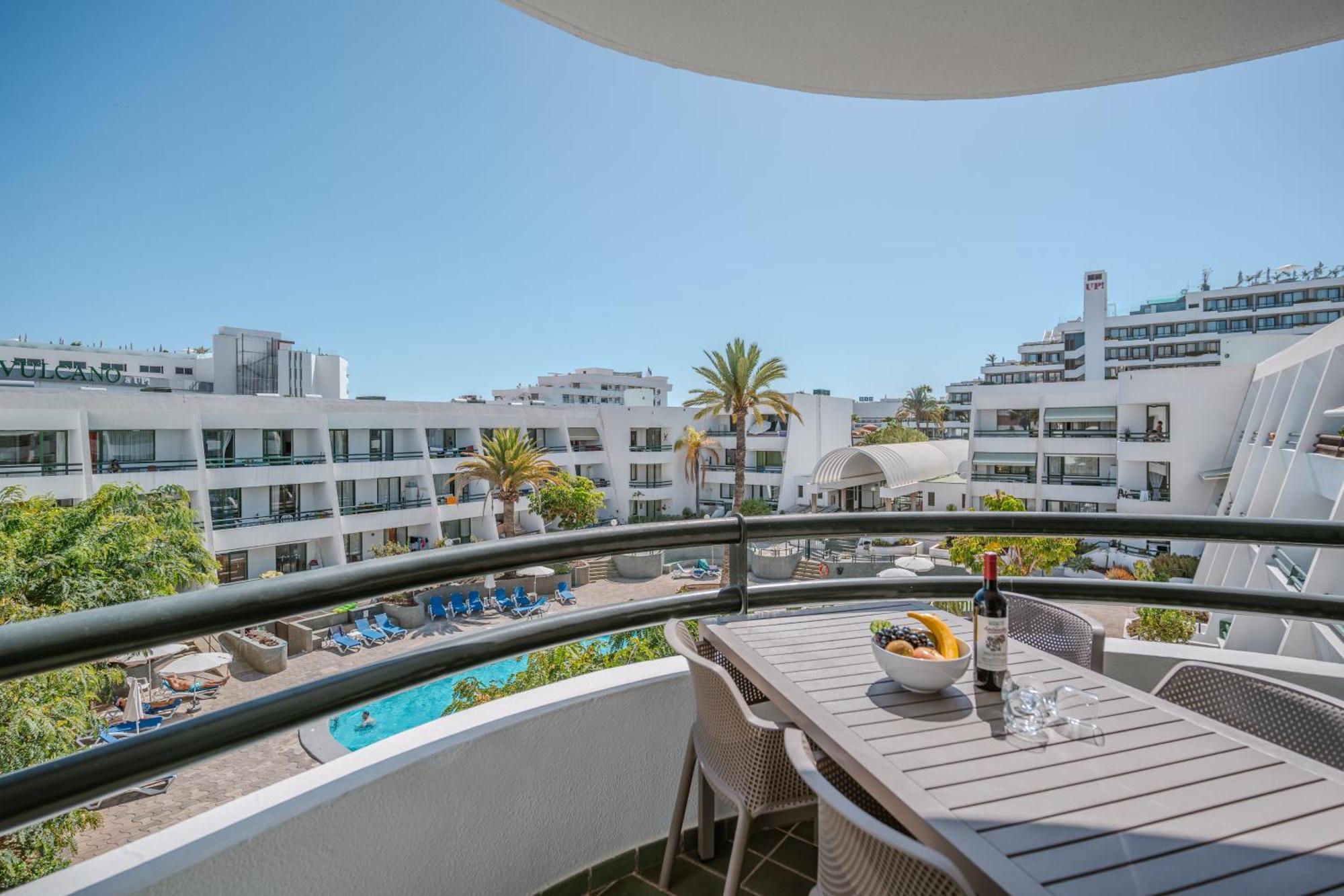 Go2Tenerife Apart Sira Family, Pool & Beach Playa de las Americas  Ngoại thất bức ảnh