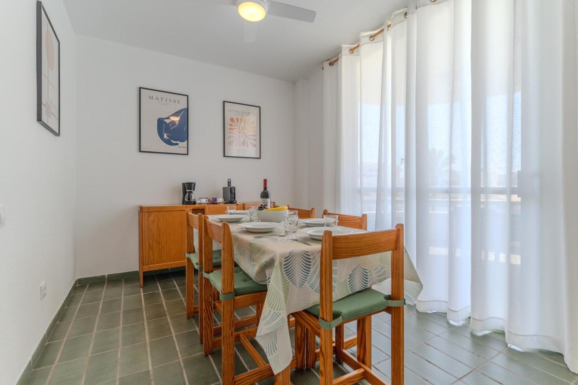Go2Tenerife Apart Sira Family, Pool & Beach Playa de las Americas  Ngoại thất bức ảnh
